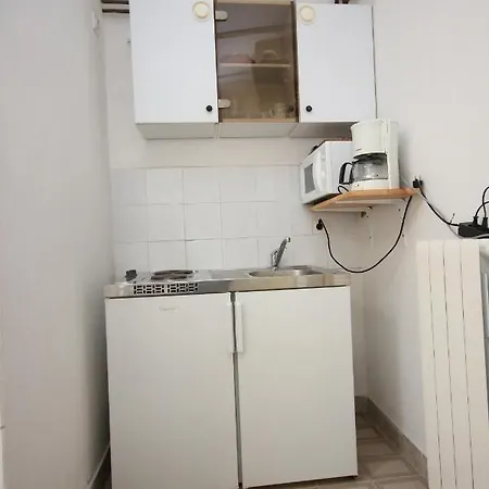 Family Friendly Apartments With A Swimming Pool Rovinj - 3394