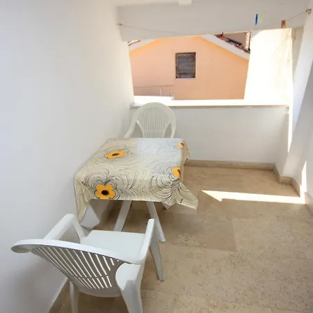 Family Friendly Apartments With A Swimming Pool Rovinj - 3394 Rovinj