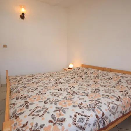 Family Friendly Apartments With A Swimming Pool Rovinj - 3394 Apartment *